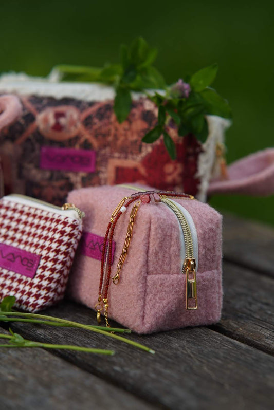 -Mályvacukor- kis pipere